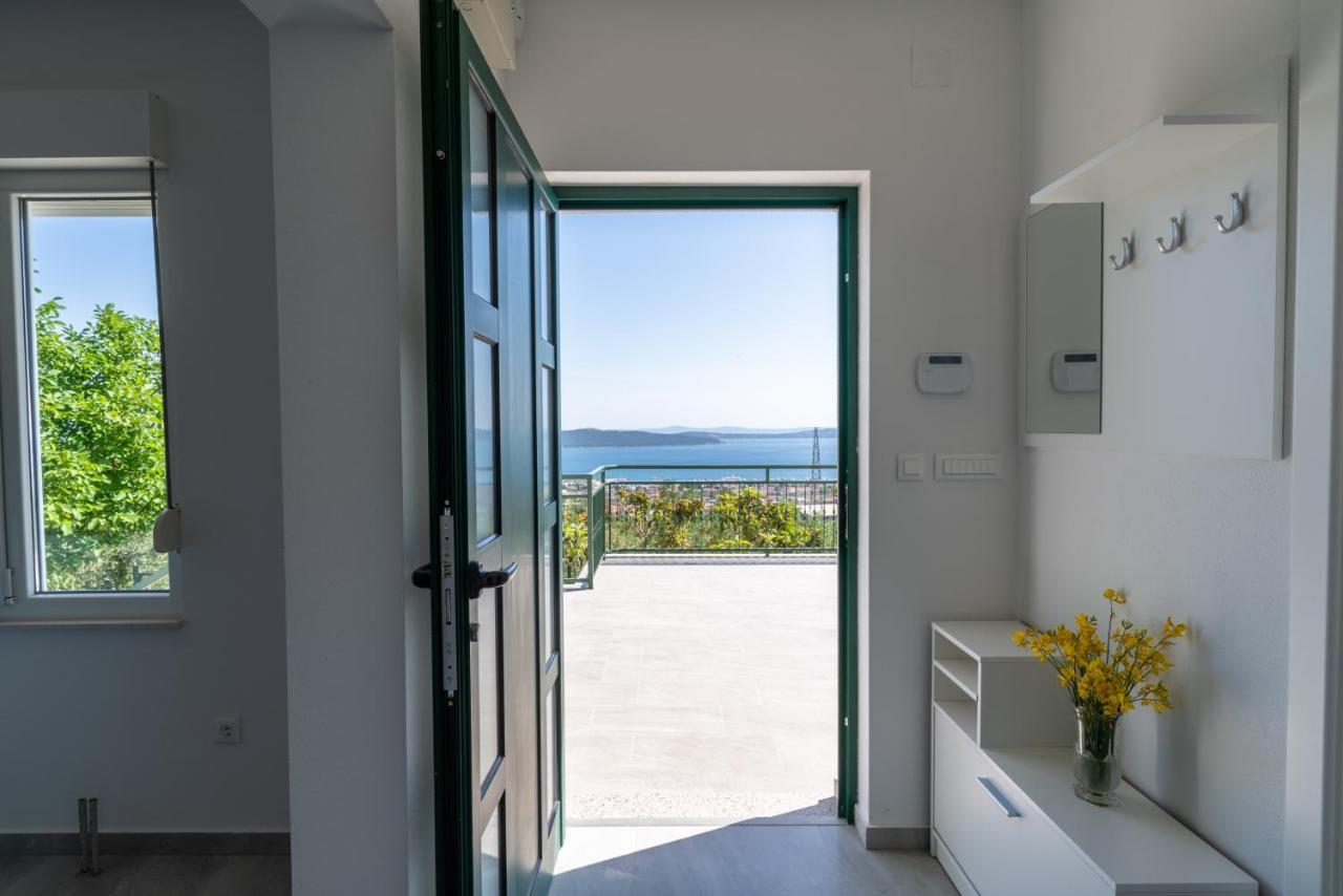 Private Villa Golden Hour With A View Of Split Area Kaštel Sućurac Extérieur photo