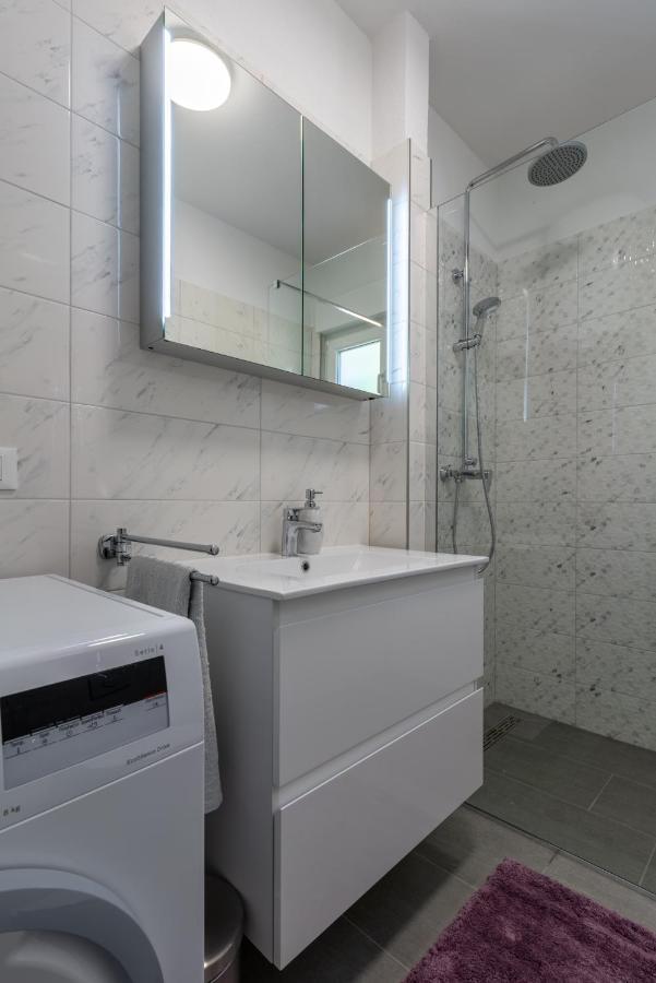 Private Villa Golden Hour With A View Of Split Area Kaštel Sućurac Extérieur photo