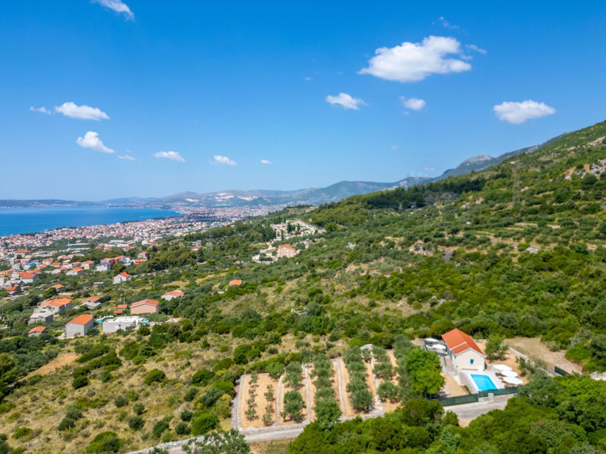 Private Villa Golden Hour With A View Of Split Area Kaštel Sućurac Extérieur photo