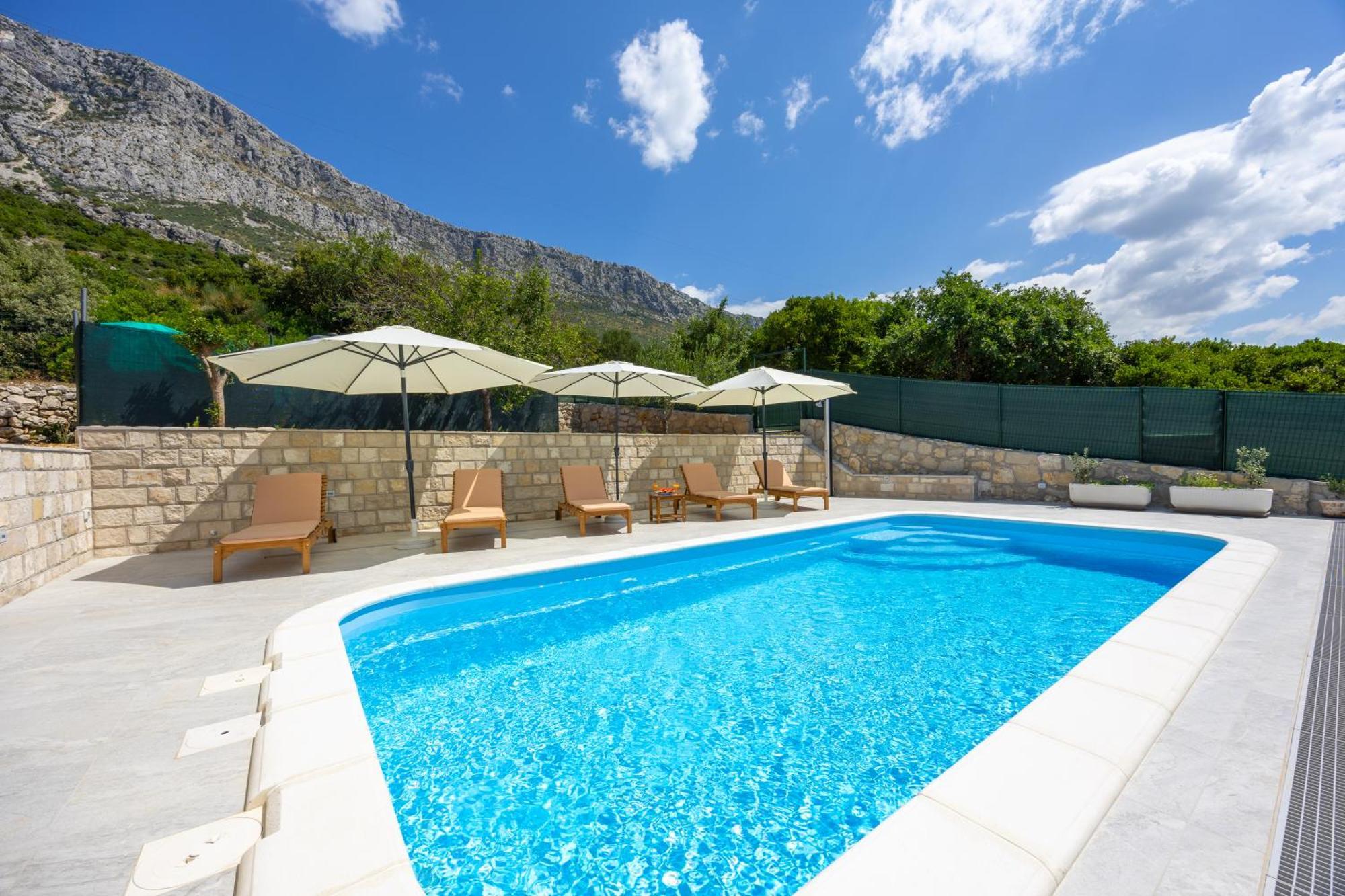 Private Villa Golden Hour With A View Of Split Area Kaštel Sućurac Extérieur photo