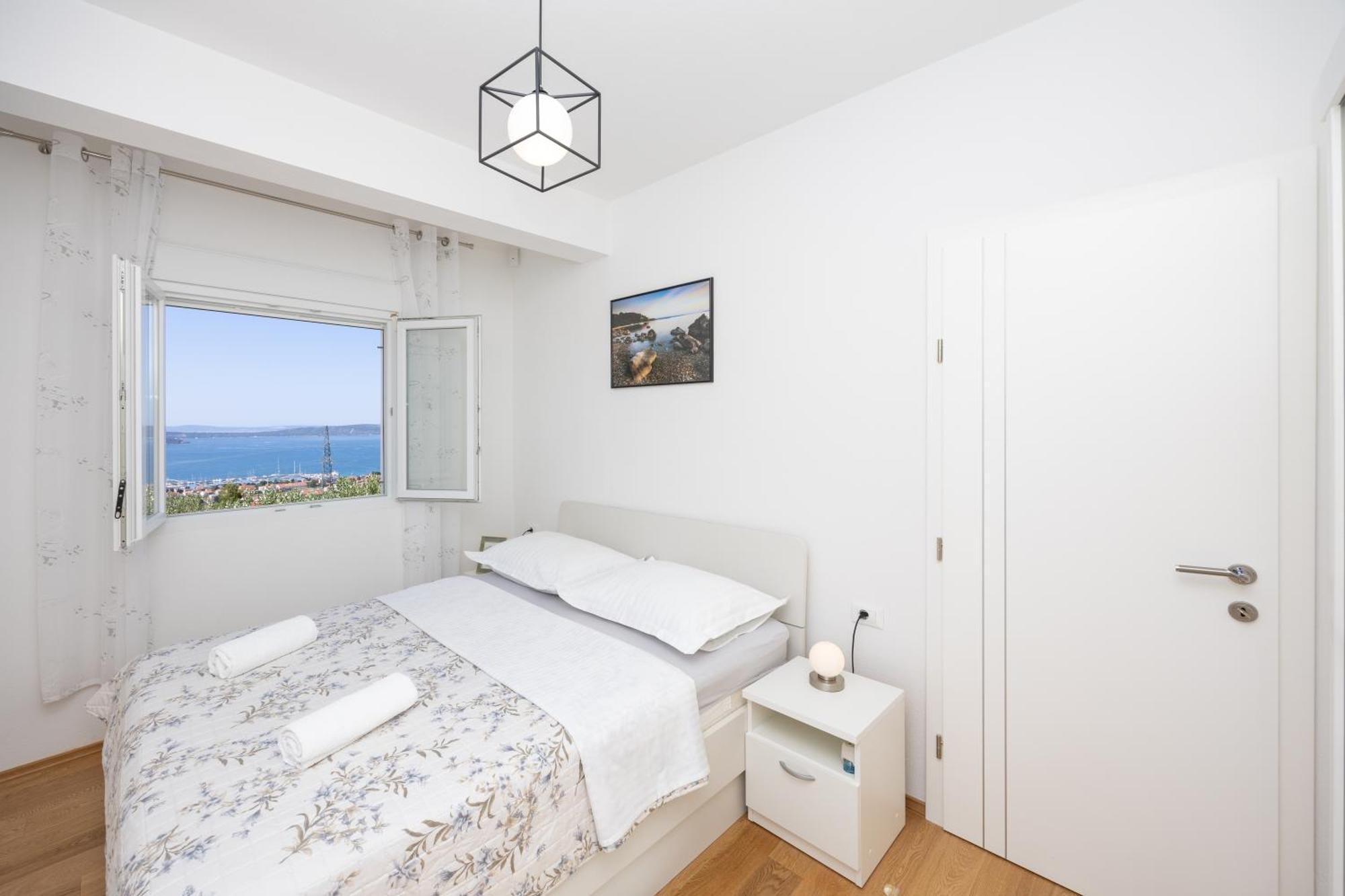 Private Villa Golden Hour With A View Of Split Area Kaštel Sućurac Extérieur photo